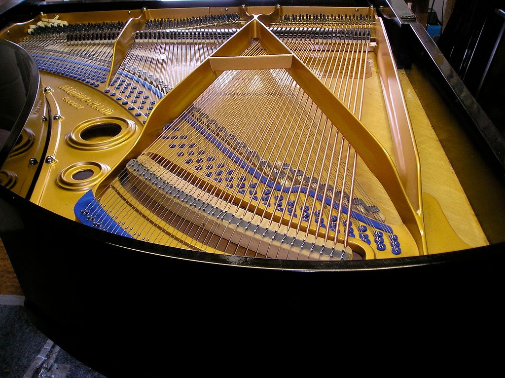 Restauración Piano Blüthner